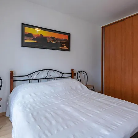 Vinez Ii Hébergement de vacances *