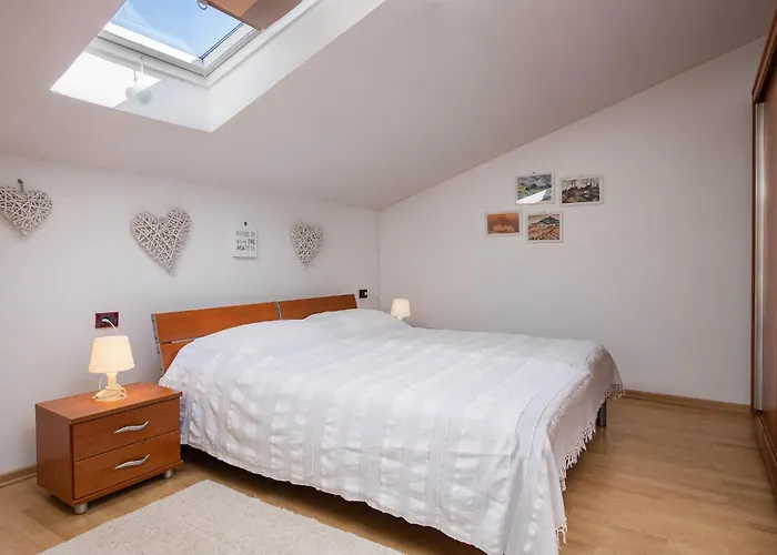 Vinez Ii Labin (Istria)